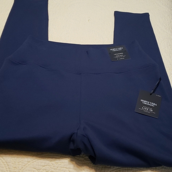 High  Rise Legging - Picture 2 of 4